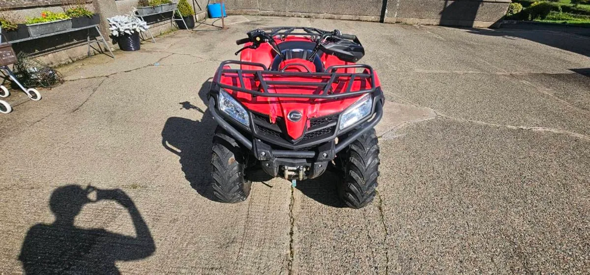 Quad 2022 CFMOTO - Image 1