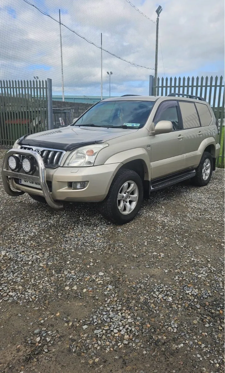 Toyota landcruiser - Image 1
