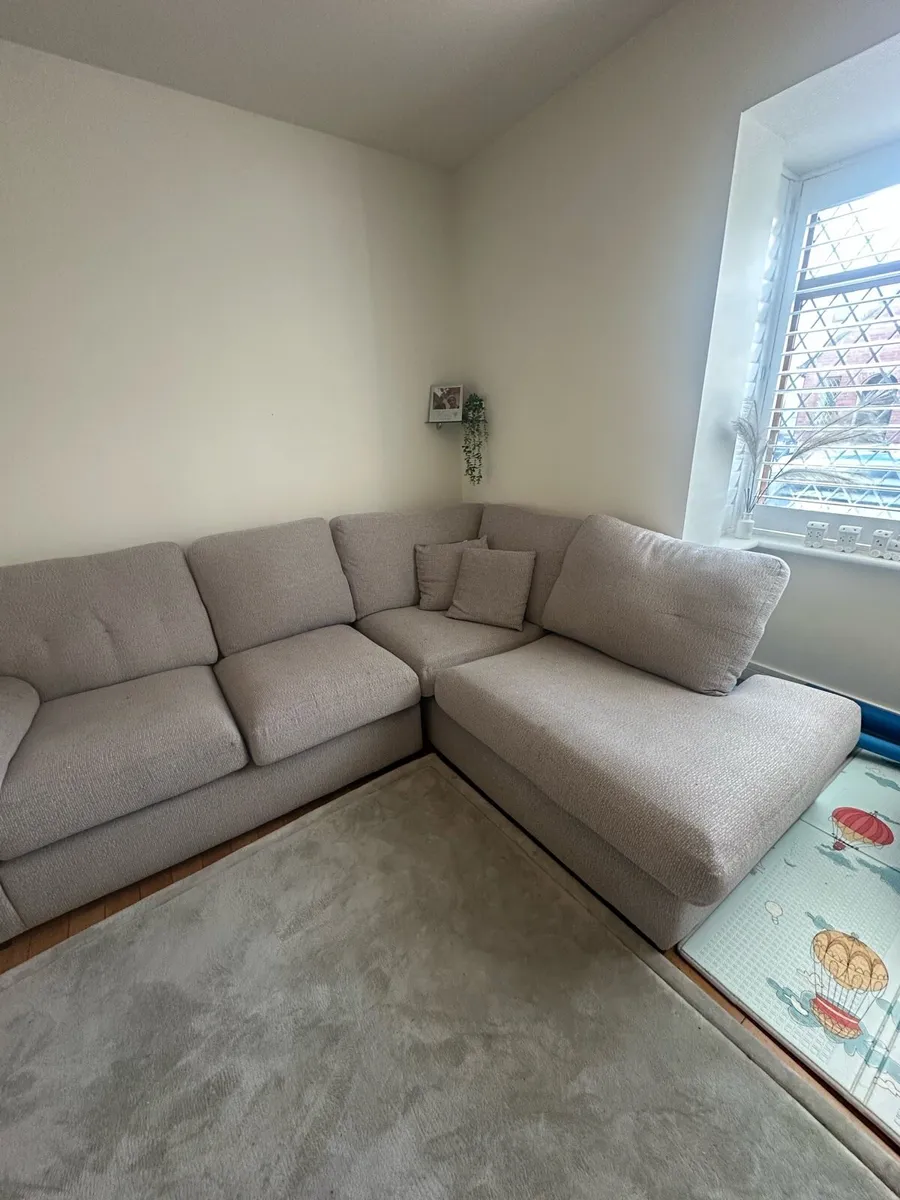 Grey L couch Sofa - Image 3