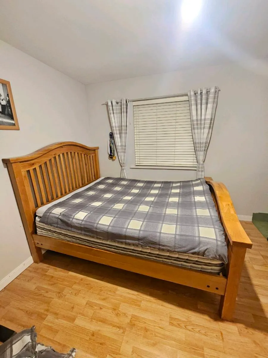 Kingsize solid pine beds for sale - Image 2