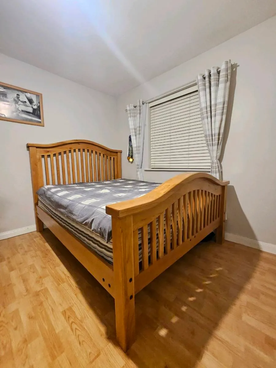 Kingsize solid pine beds for sale - Image 1
