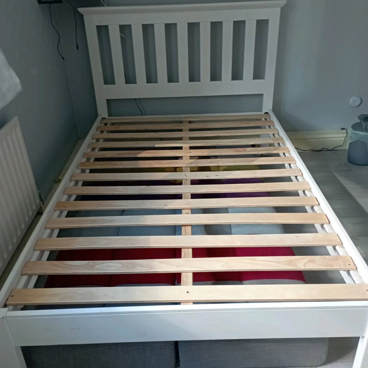 Bed - Image 1
