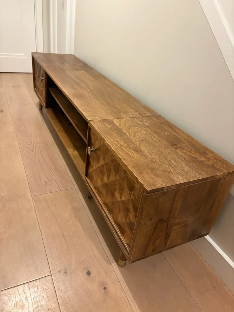 Tv Unit - Image 1