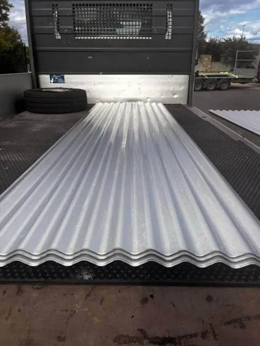 16 Ft Galvanised sheets - Image 1