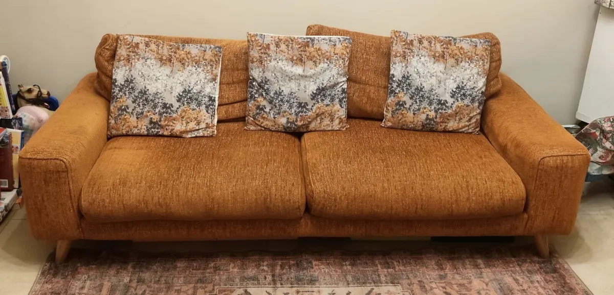 Couch - Image 3