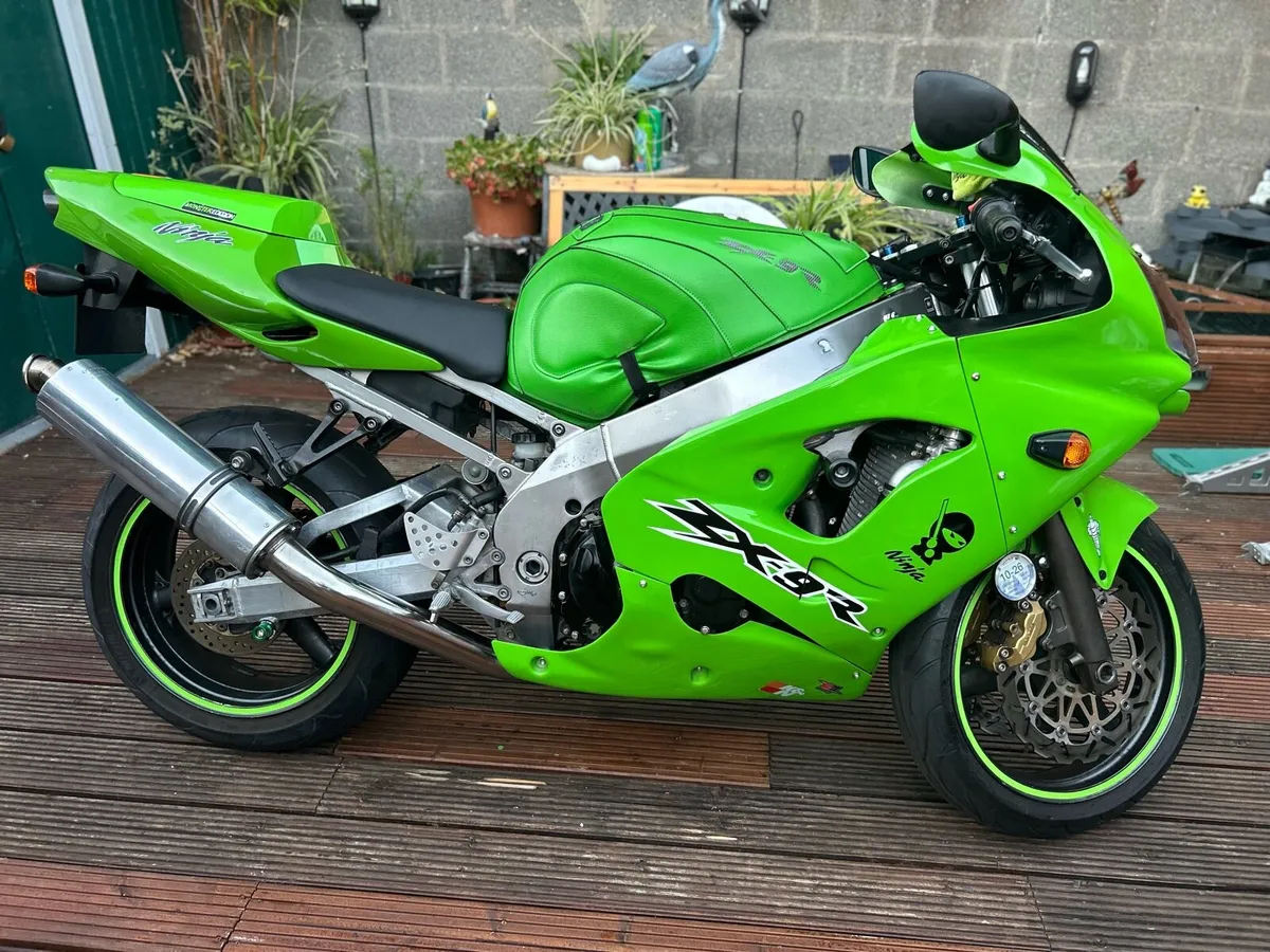 Kawasaki zx9r 2003 - Image 2