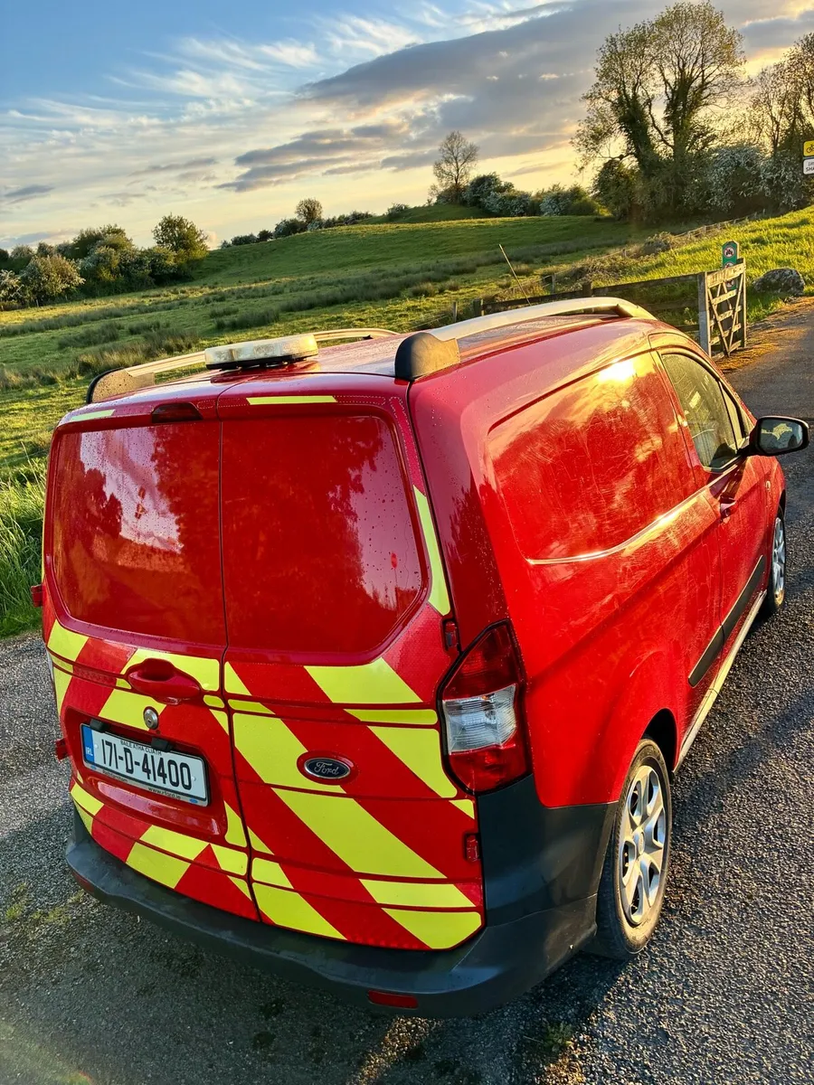 2017 Ford Transit Courier 1.5 Van *Full Years DOE* - Image 1