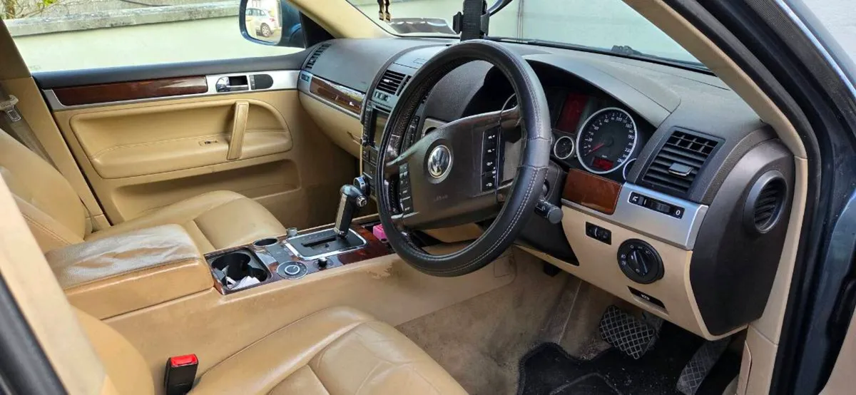 Vw Touareg 3.0 V6 tdi - Image 1