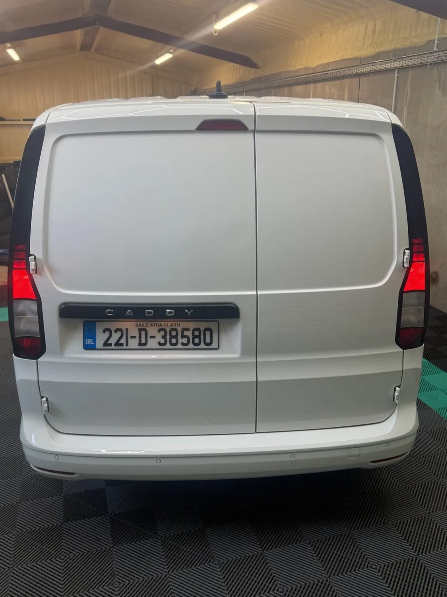2022 CADDY MAXI 2.0 DIESEL TWIN SLIDING DOOR MODEL - Image 4