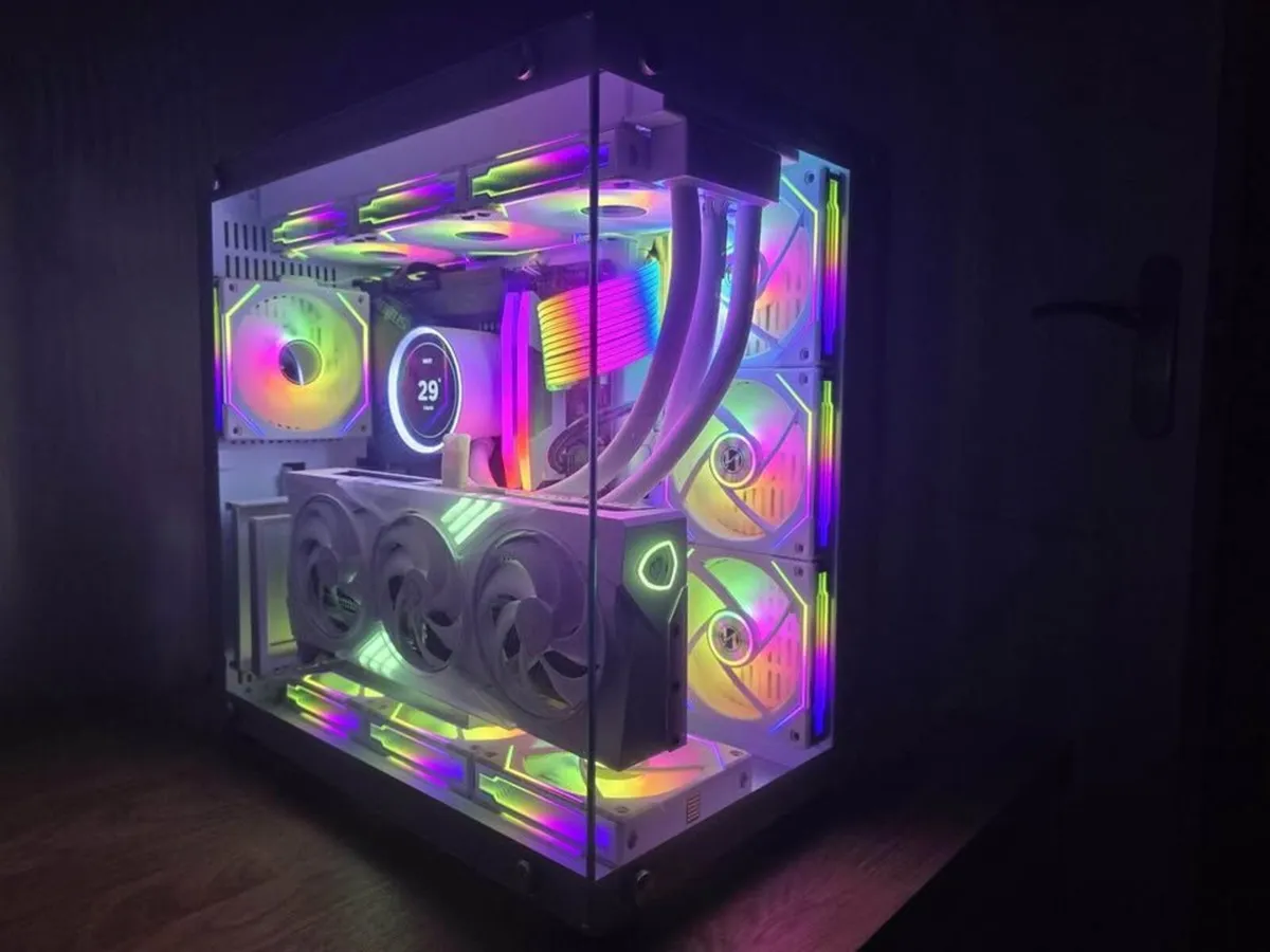 RTX 5070 / i5-14600KF White Gaming PC – 32GB DDR5. - Image 3