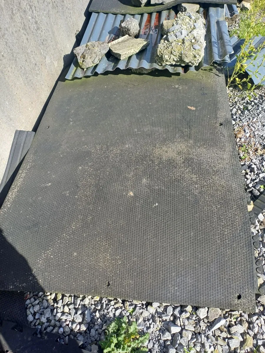 Rubber cattle mats - Image 1