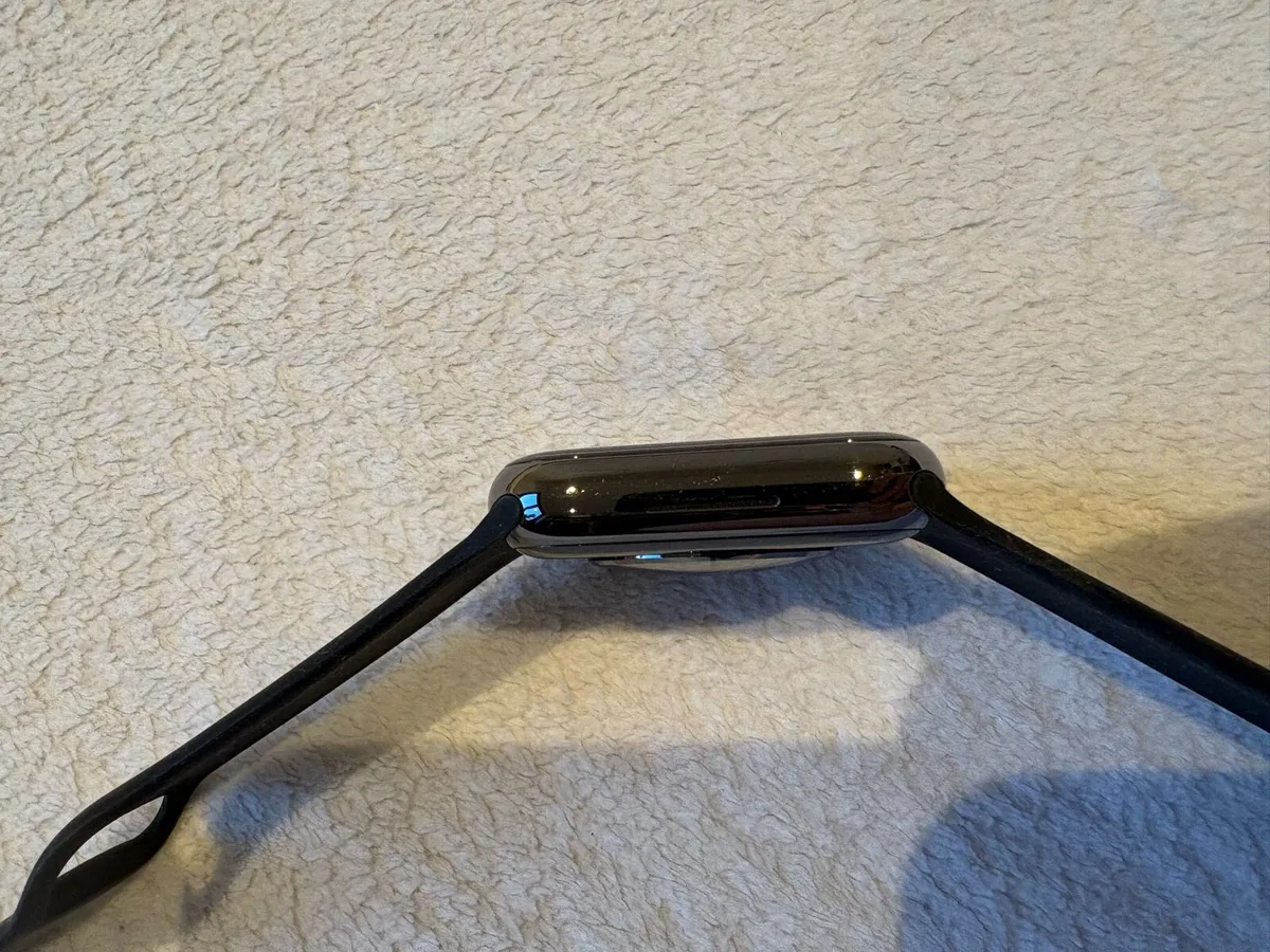 Apple Watch Series 8 45mm Stainless Steel - Image 4