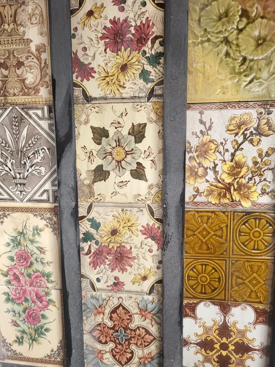 Extensive collection of original tiles - Image 3