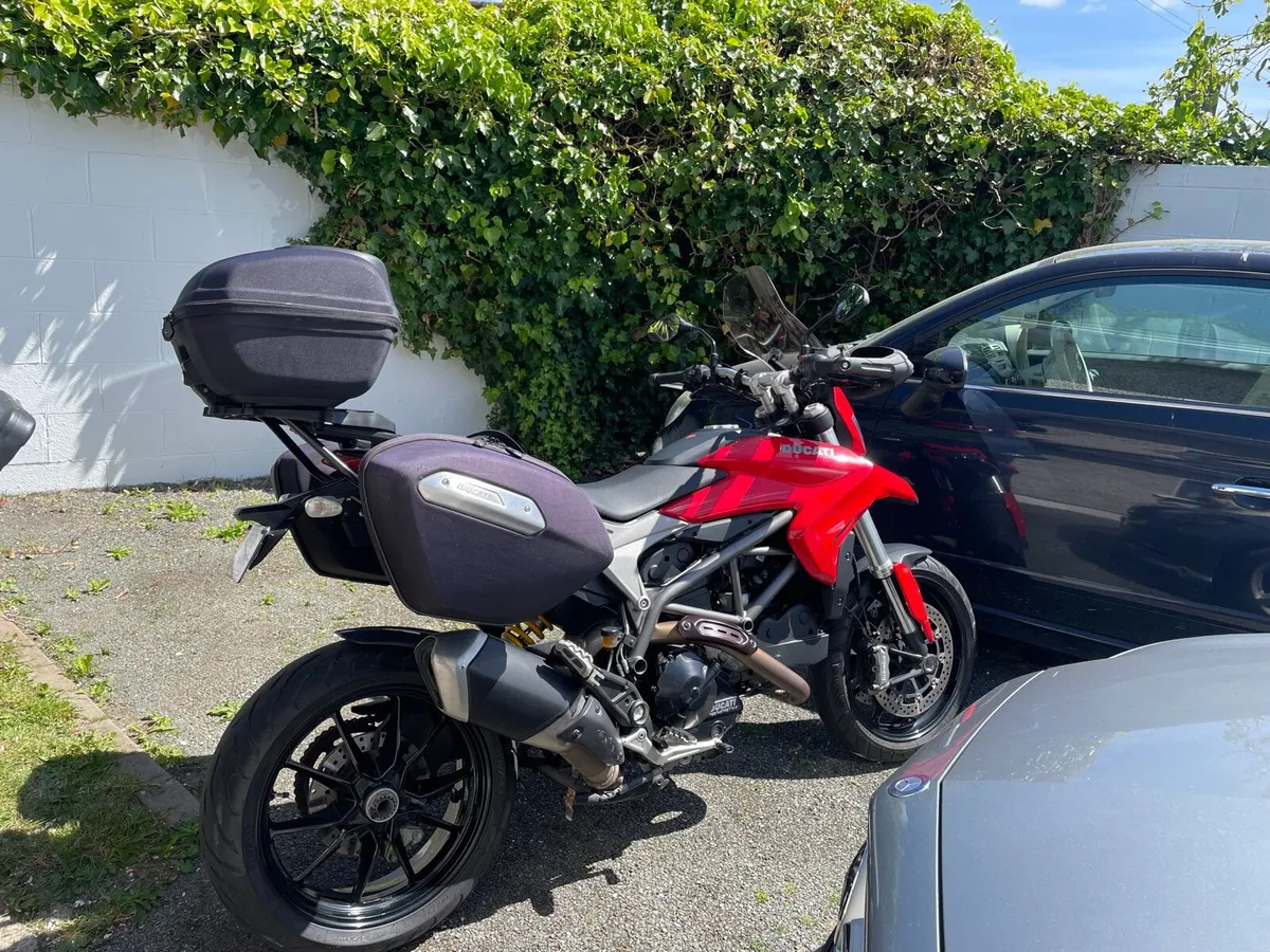 Motorcycle - Image 4