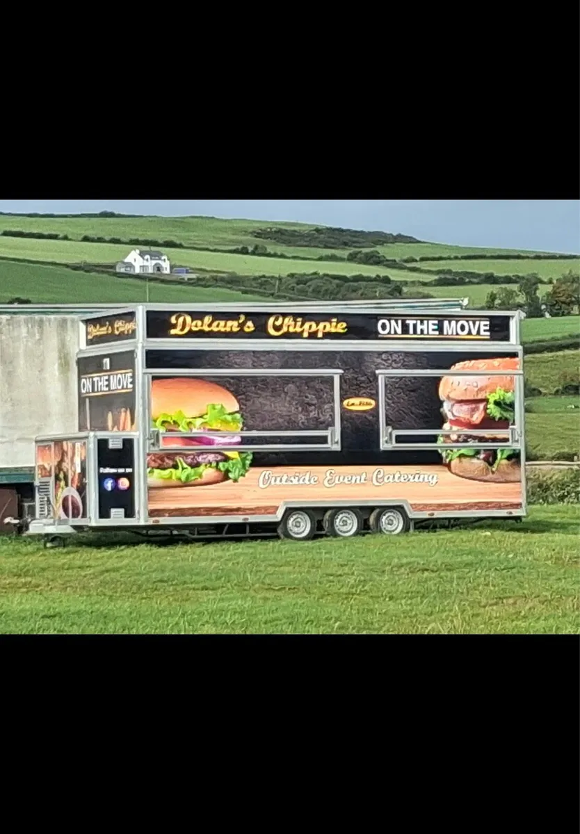 Selling a 20ft butlers catering trailer - Image 1