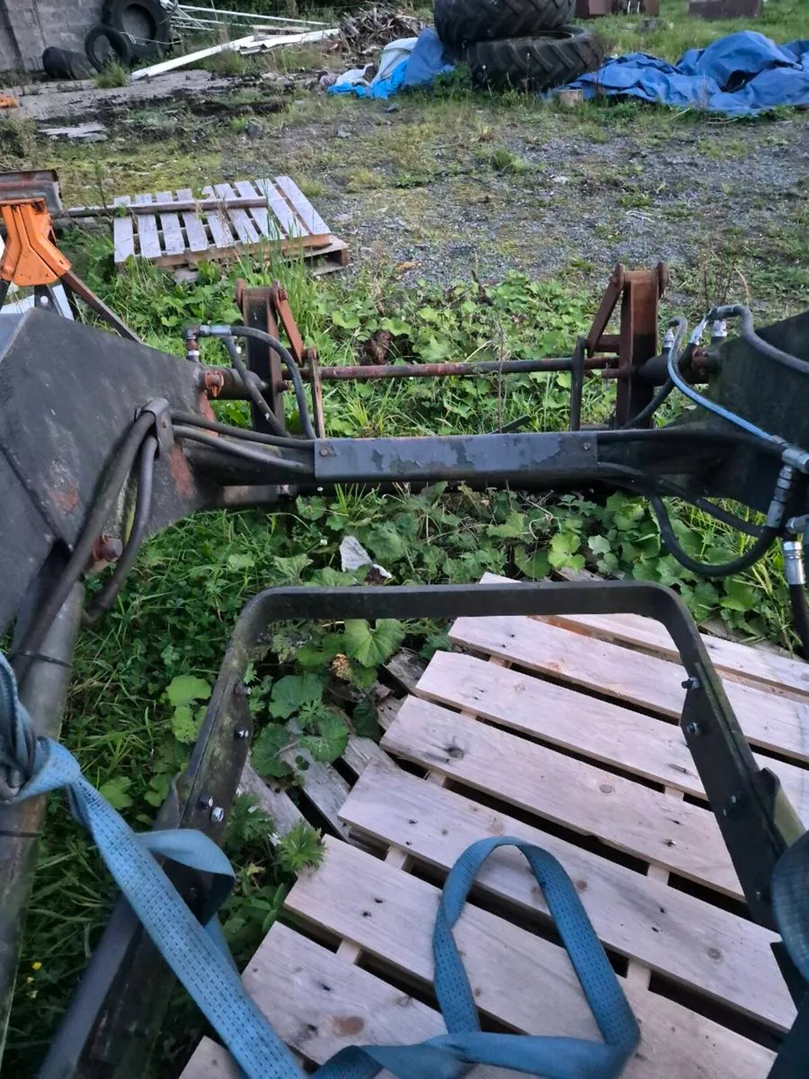 Front Loader - Image 1