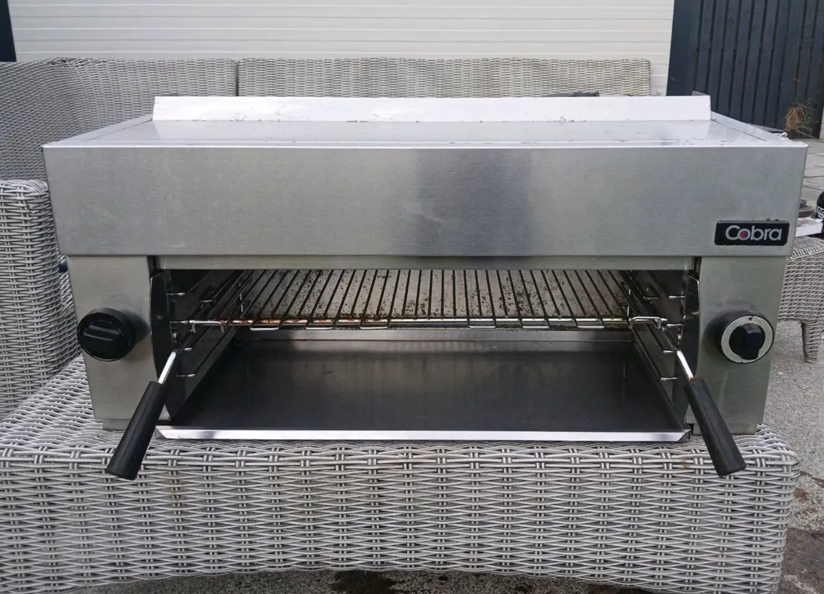 Restaurant equipment & smalls - Image 1