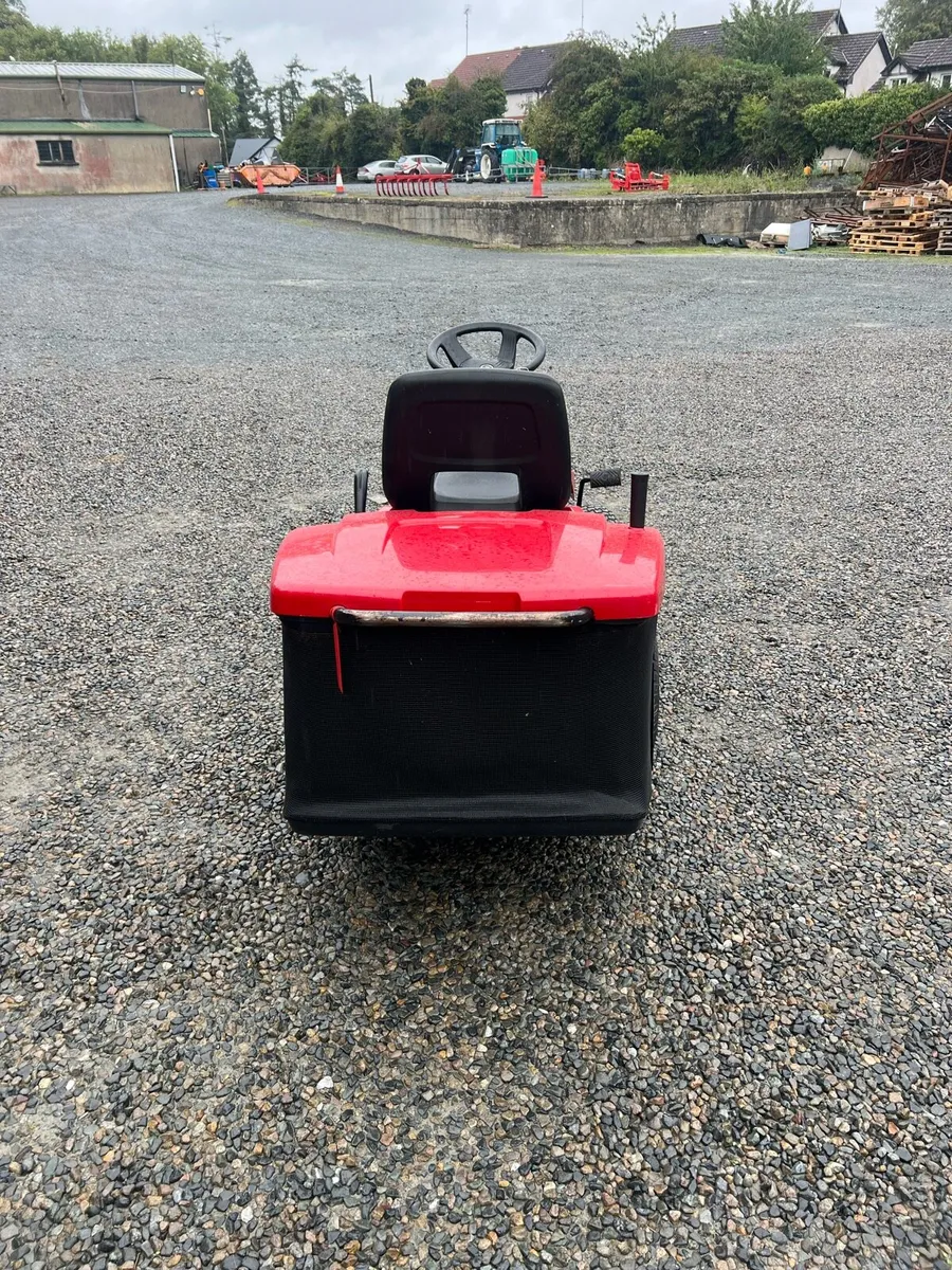 MOUNTFIELD CASTLEGARDEN 38” RIDE ON MOWER - Image 3