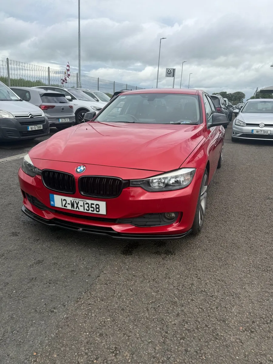 318d BMW 2012 - Image 1