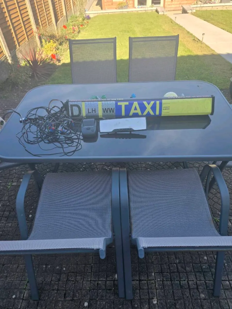 Taxi meter printer and new roofsign - Image 2