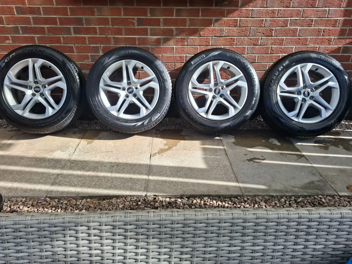 Audi Q5 Genuine 18 Alloys - Image 4