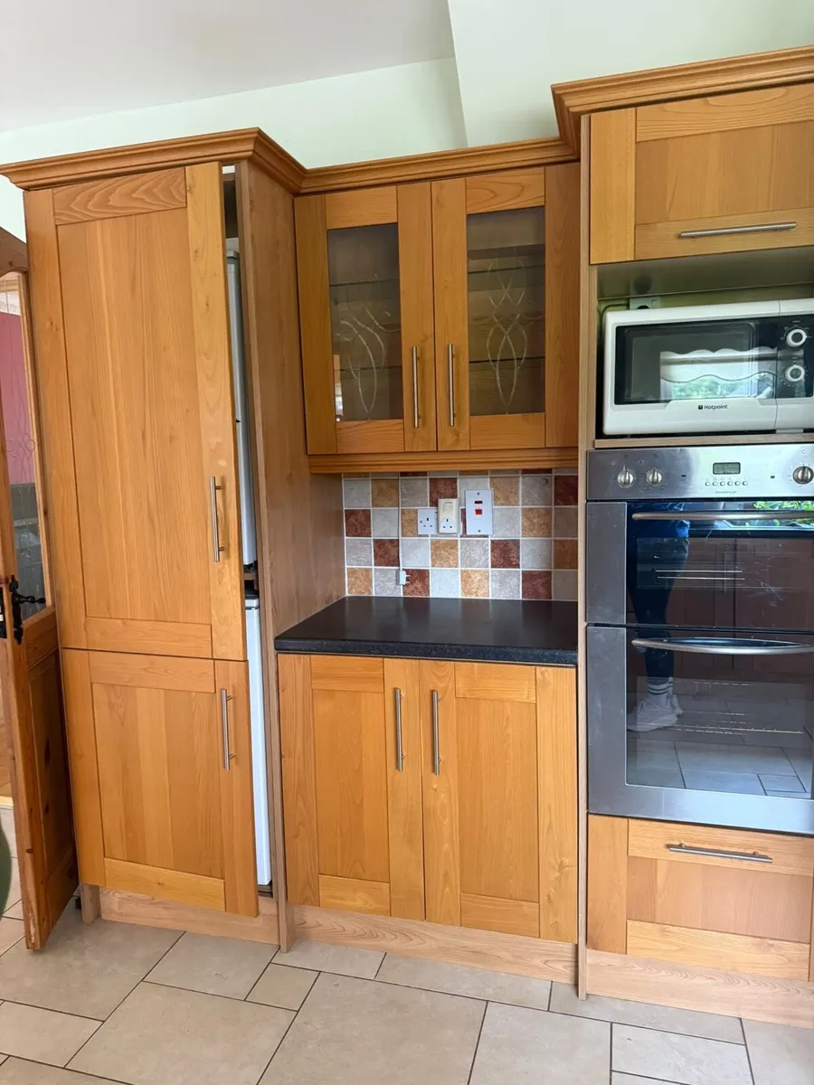 Kitchen & Utulity - Image 2