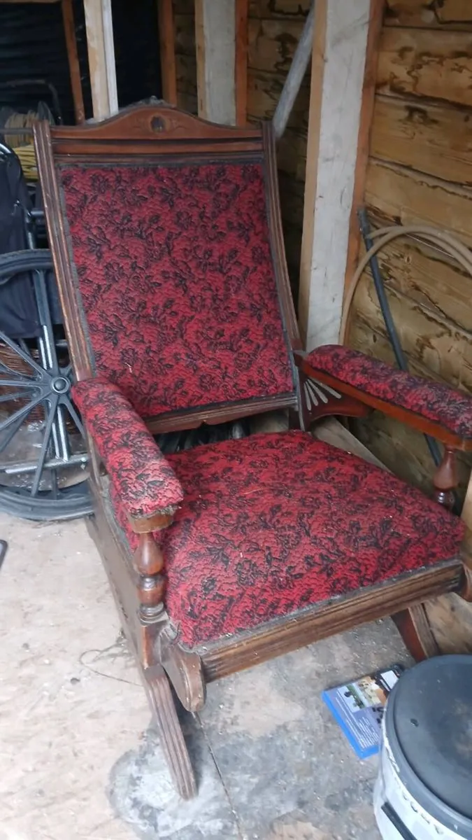 Free antique chair - Image 2