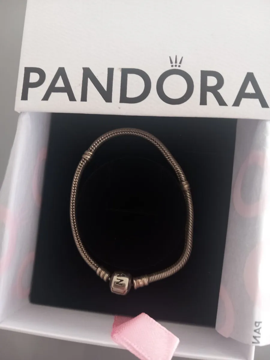 Pandora bracelet - Image 1