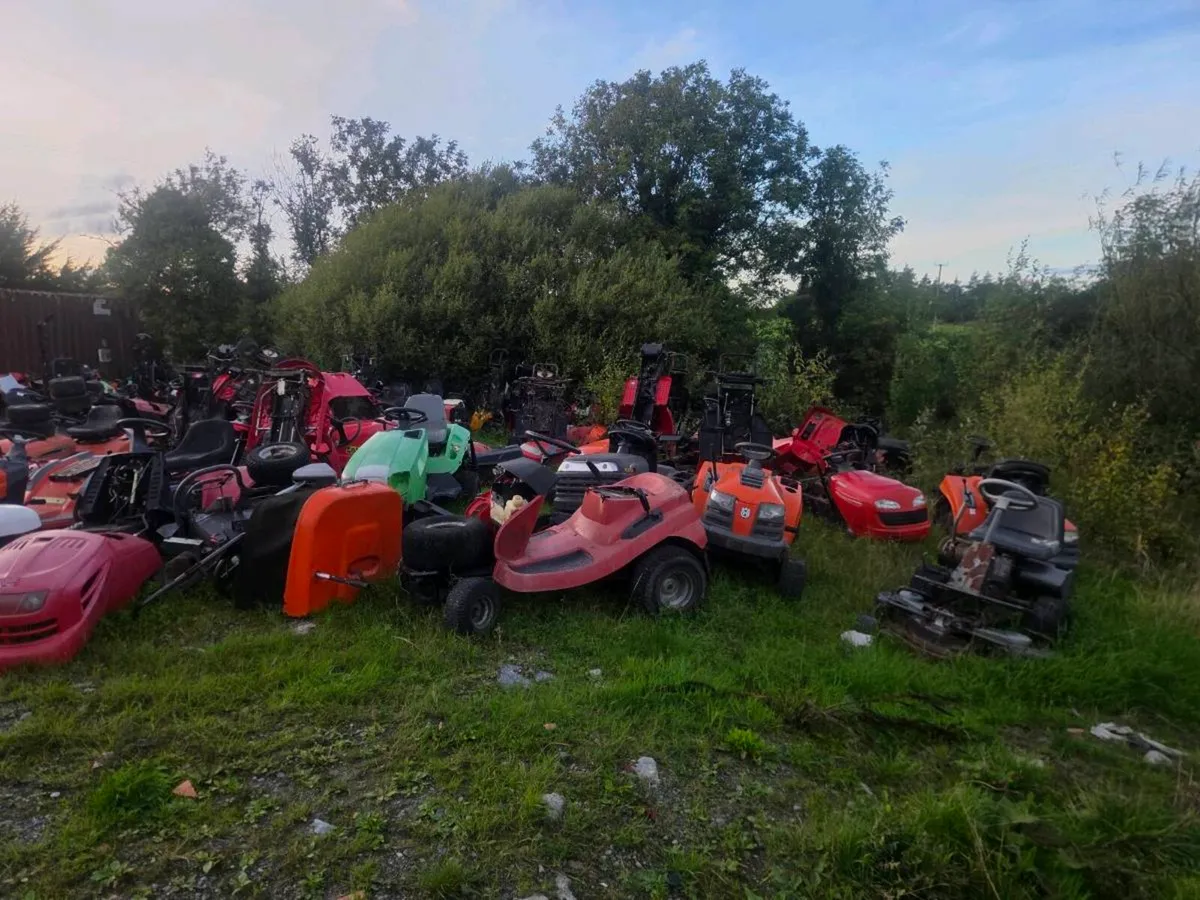 Lawnmowers parts for sale - Image 4