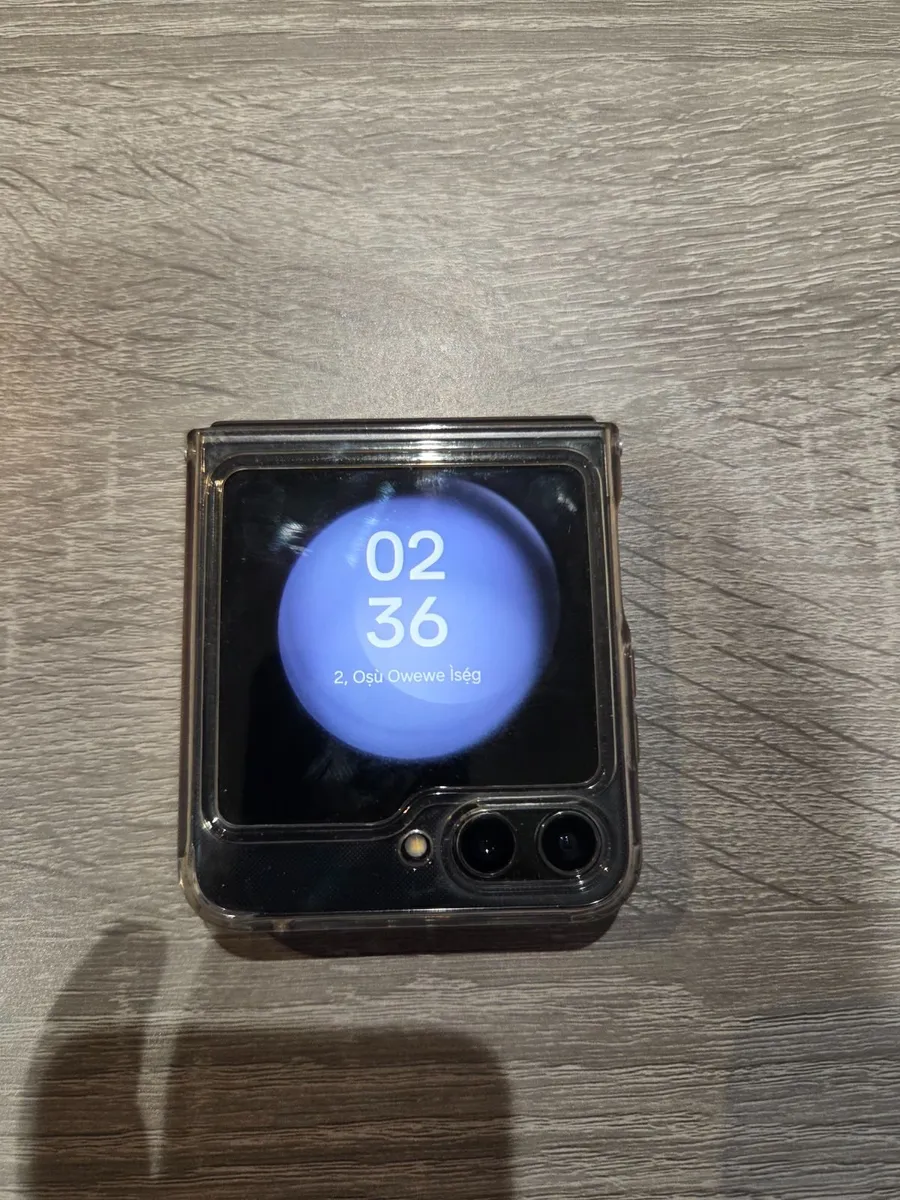 Phone - Image 2