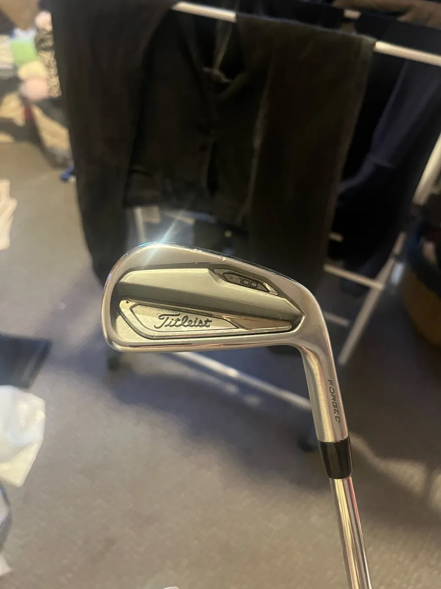 AS NEW Titleist t100 irons - Image 3