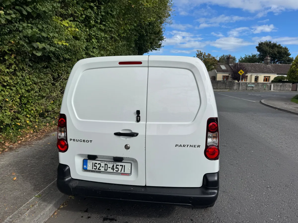 Peugeot Partner Low mileage - Image 4
