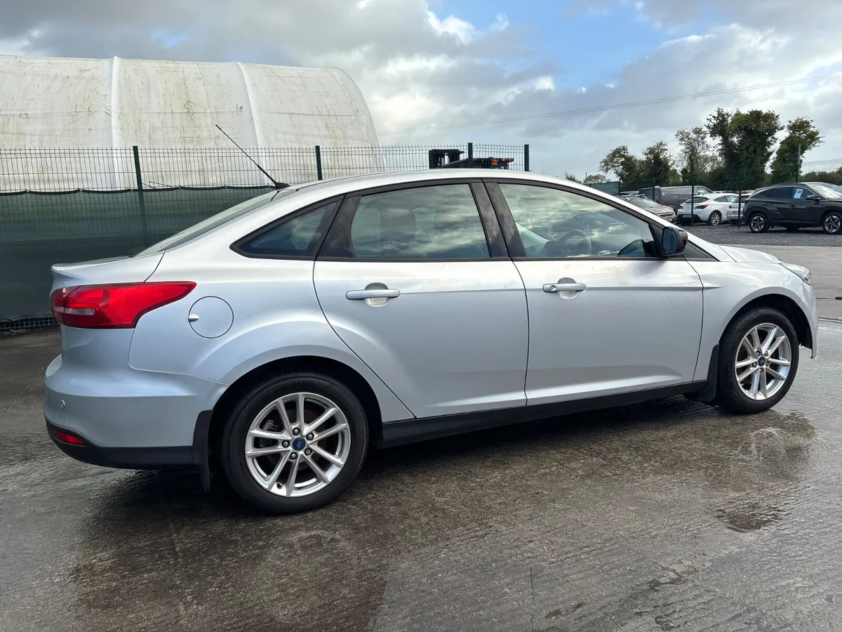 161 Ford Focus  Style - Image 3