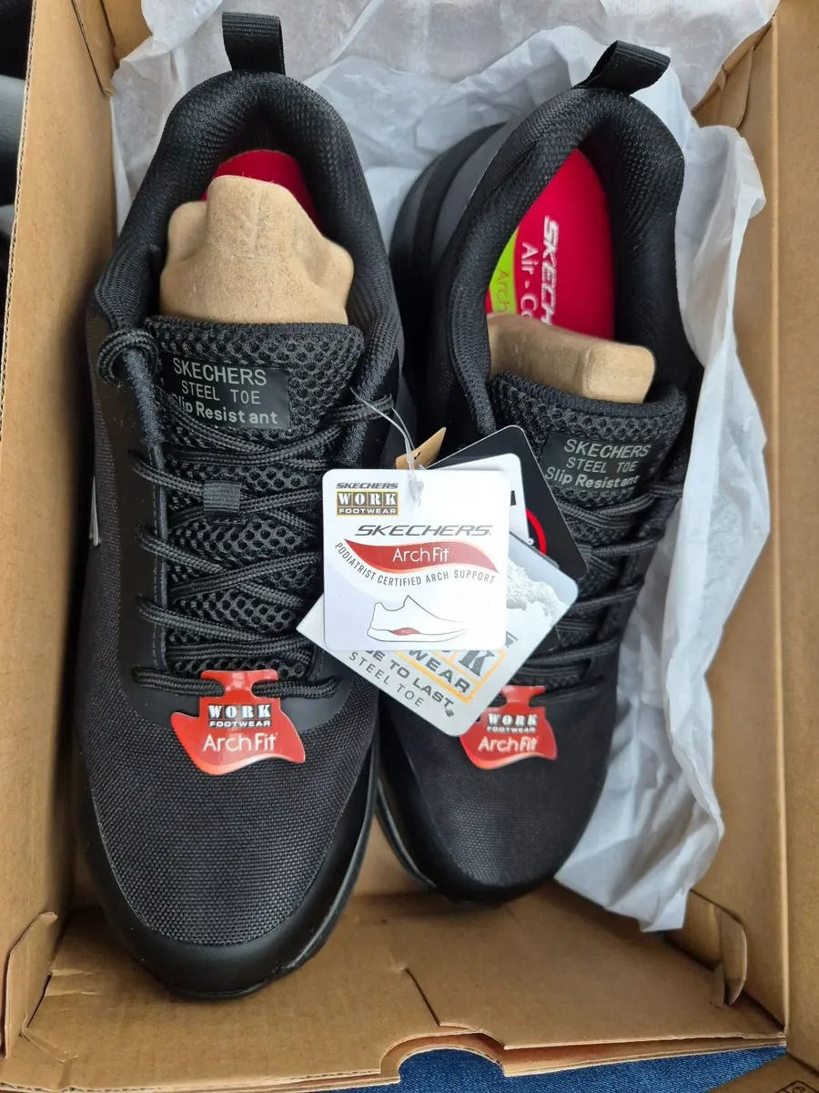 Skechers work arch fit steel toe, Safety Trainers - Image 1
