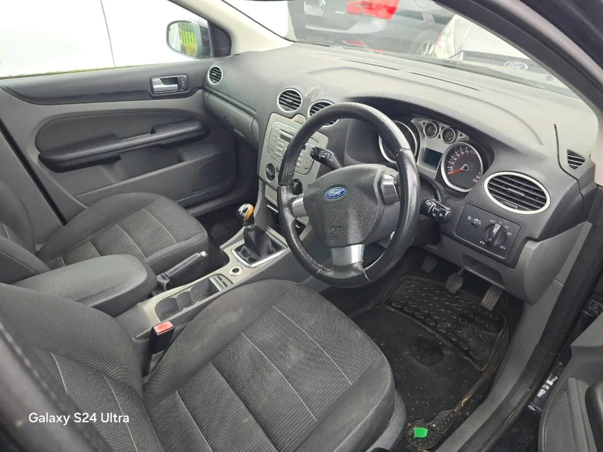 Ford Focus 1.6 hdi 2009 - Image 2