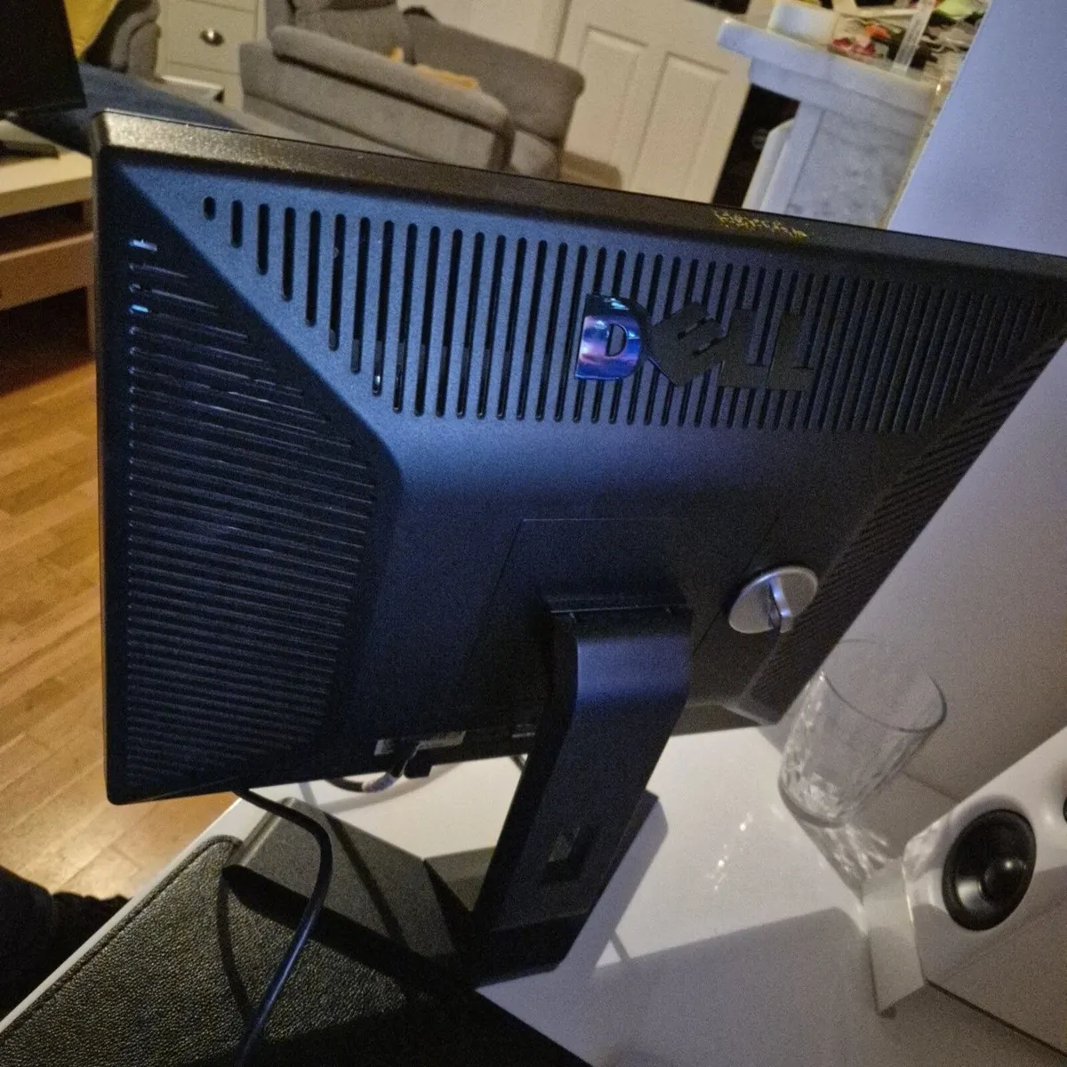 Dell monitor (for desktop PC) - Image 2
