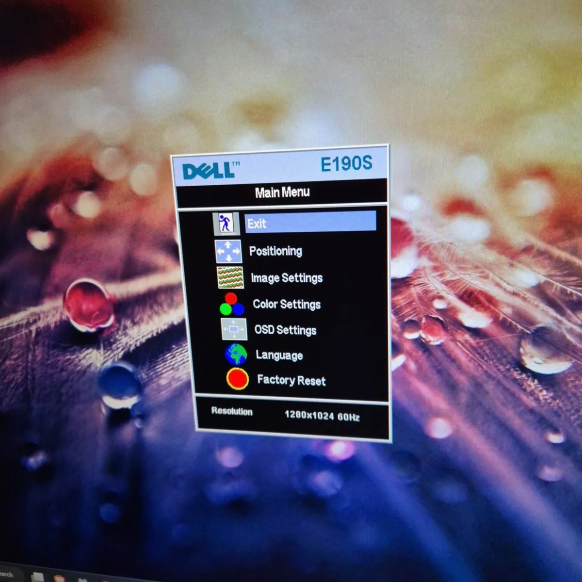 Dell monitor (for desktop PC) - Image 4