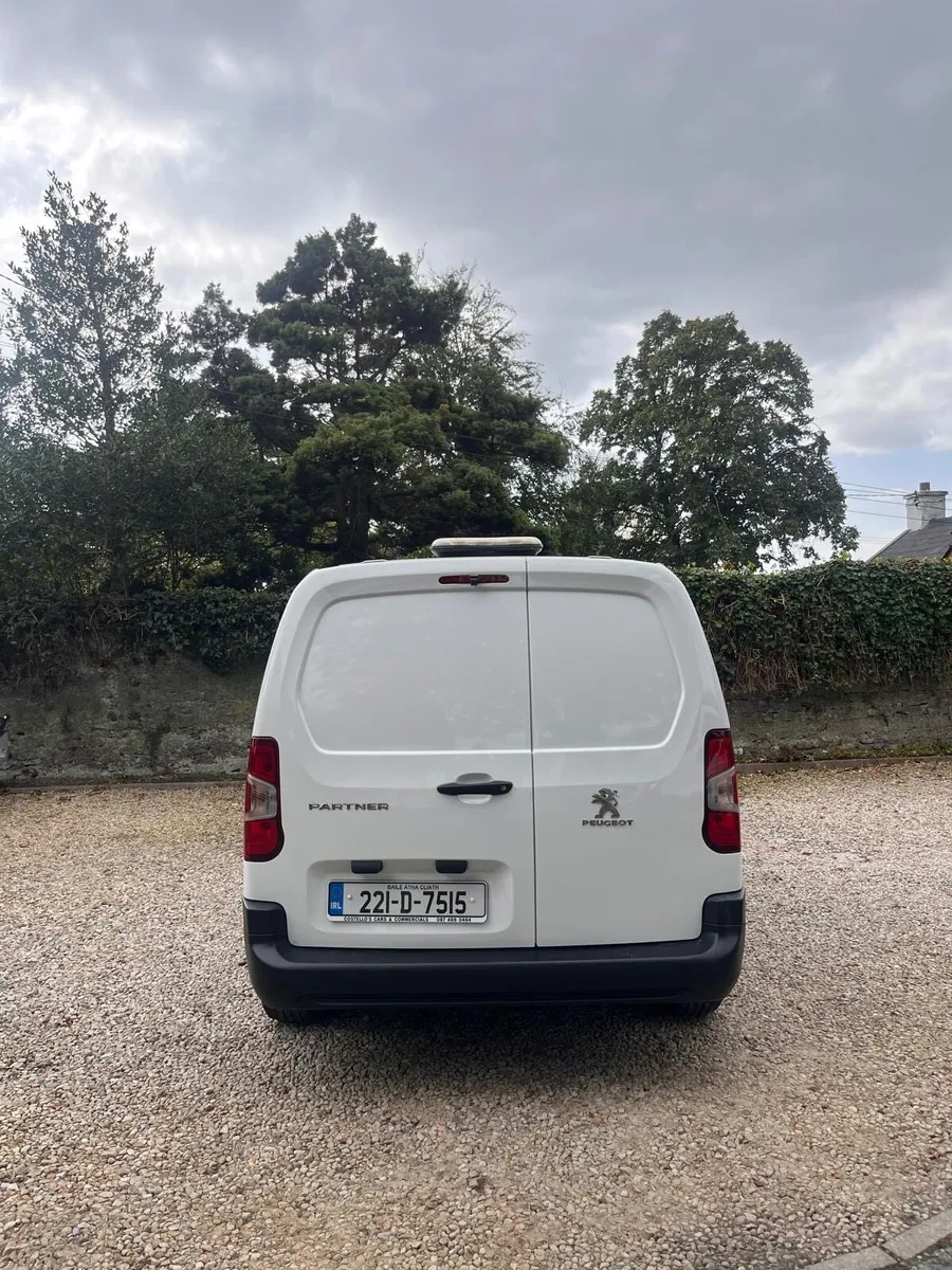 2022 Peugeot Partner LWB NEW DOE 09/27 Immaculate - Image 4