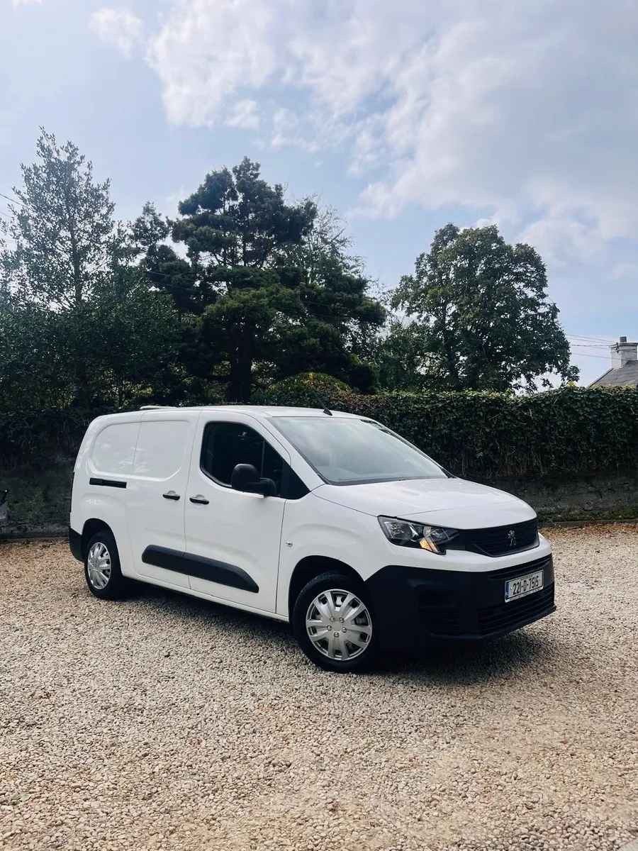 2022 Peugeot Partner LWB NEW DOE 09/27 Immaculate - Image 1