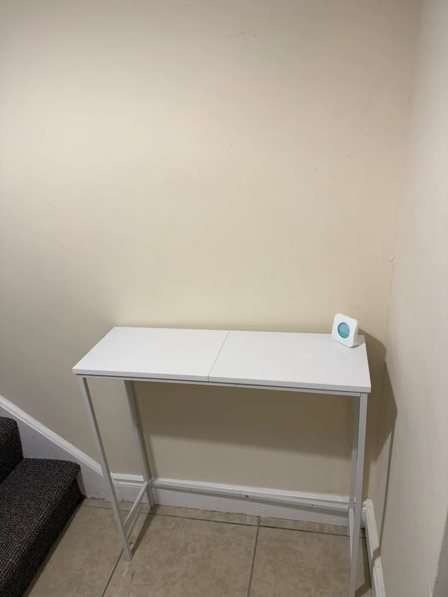 White console table - Image 4
