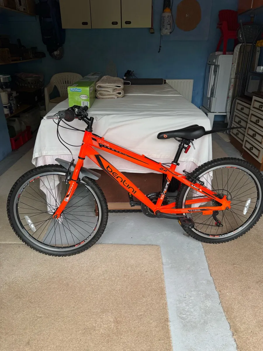 Boys bike - Image 1