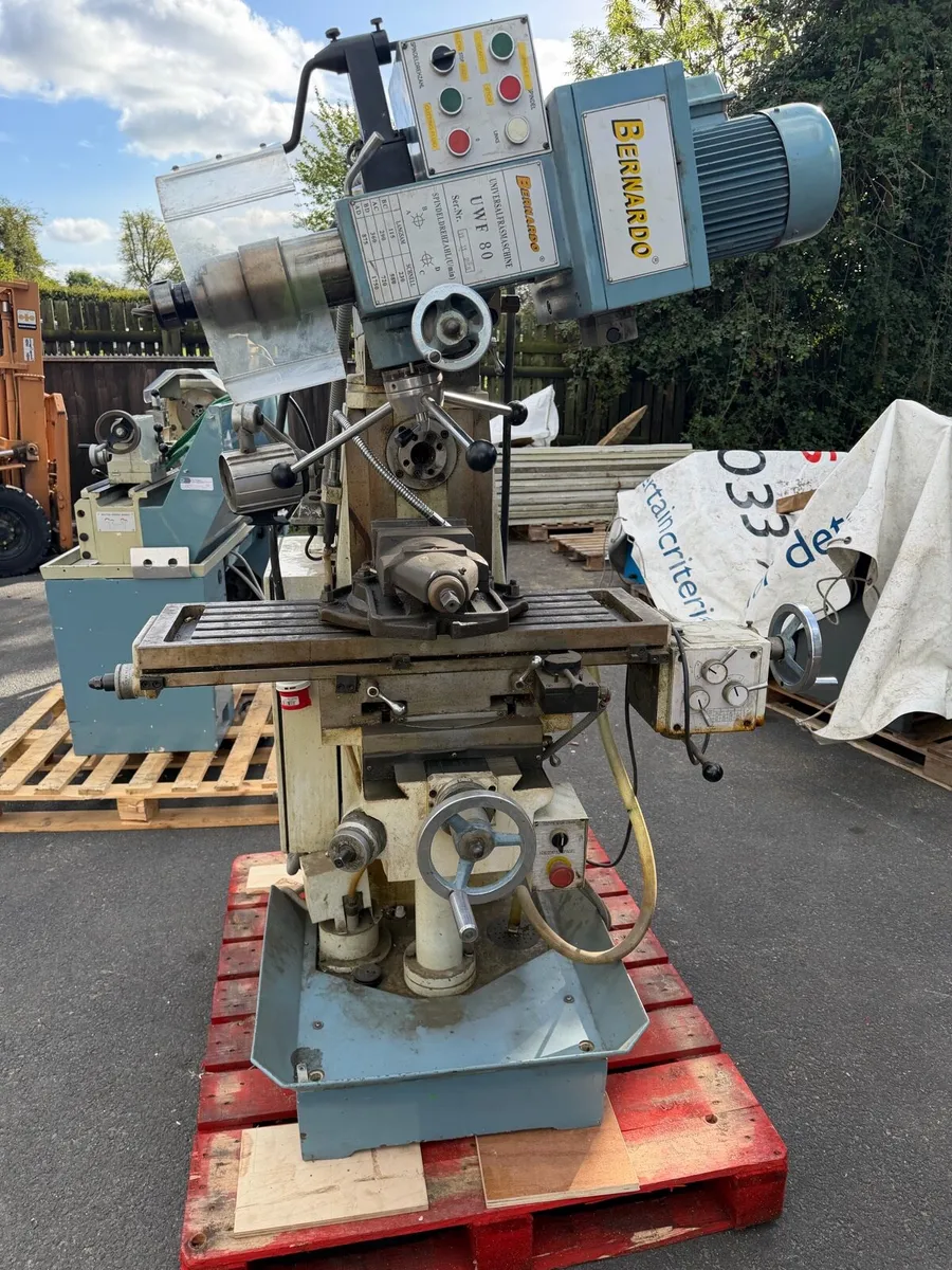 Ex school milling machine - Image 1