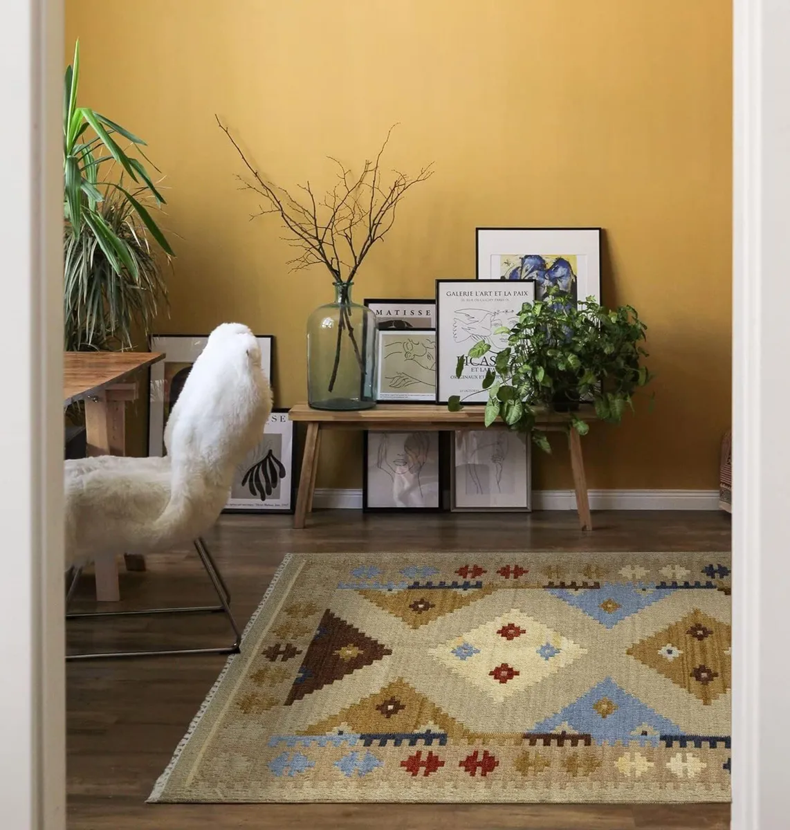 Kilim Lori Rug with Modern Design - Image 1