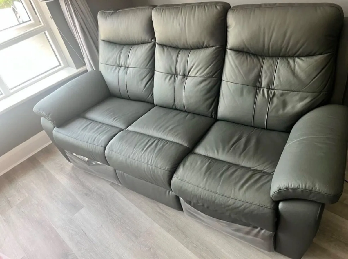 Quick sale Sorena Leather Electric Suite - Image 1