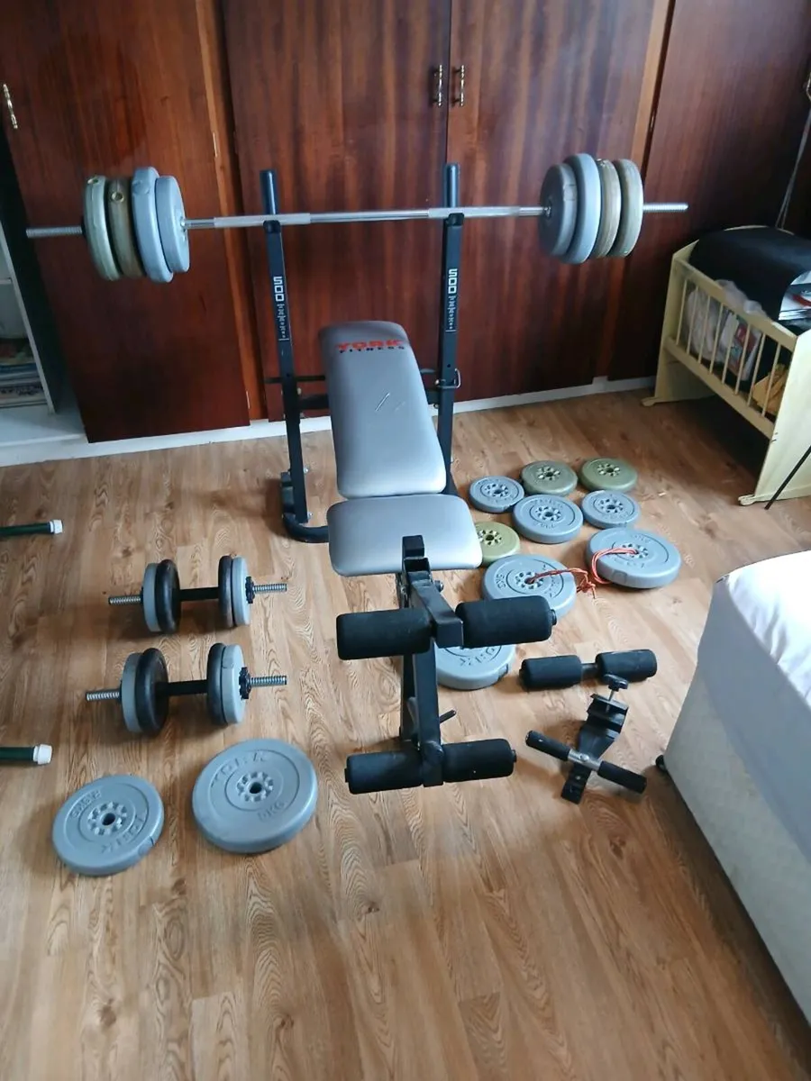 Weights bench press - Image 1