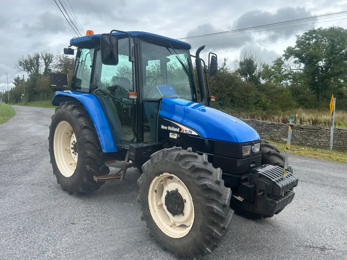 2003 New Holland TL70 - Image 3
