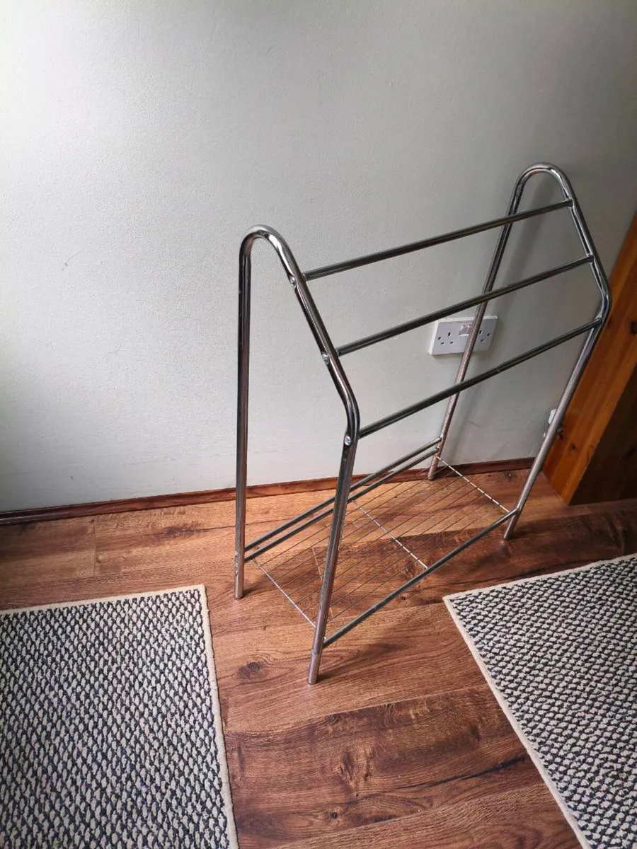 New towel rail - Image 3