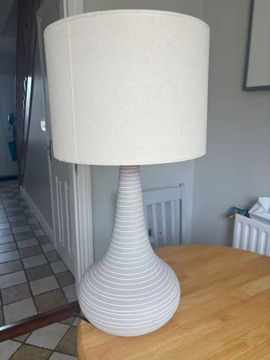 Second-Hand Table Lamp