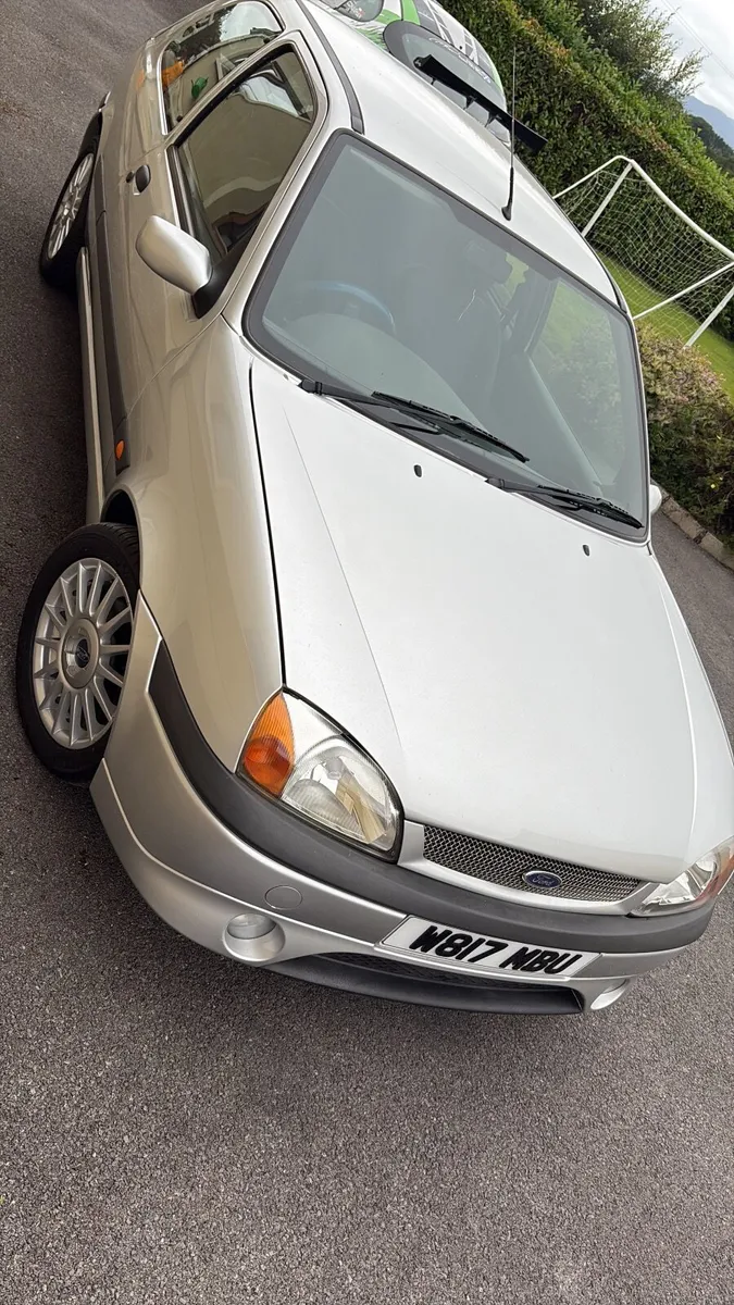 Ford Fiesta 2000 - Image 2