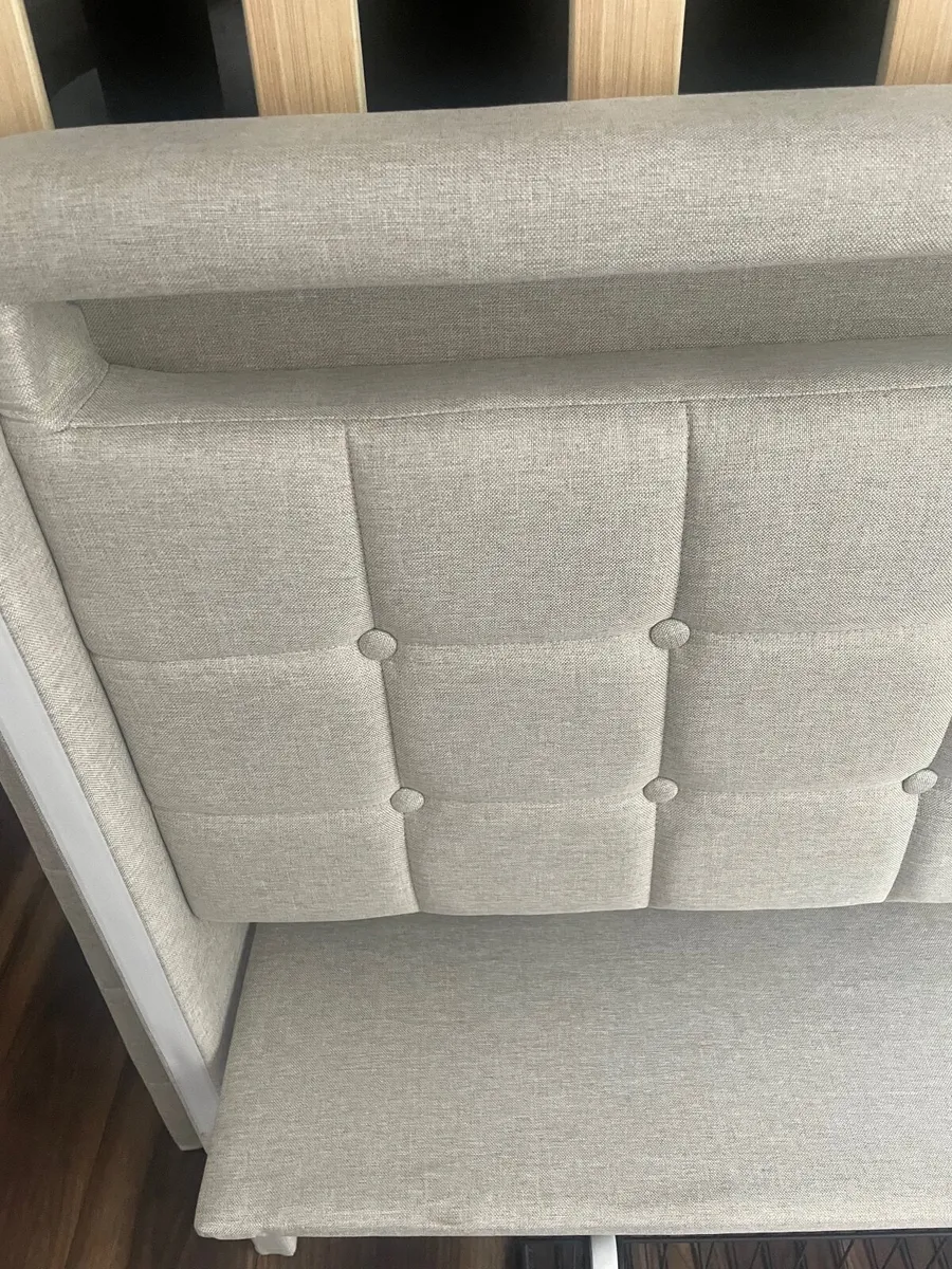 Bed - Image 4